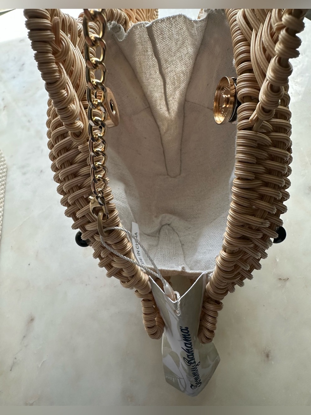 NEW Tommy Bahama Tan Woven Fish Crossbody with Gold Chain New w/ Tags Attached - Picture 5 of 6